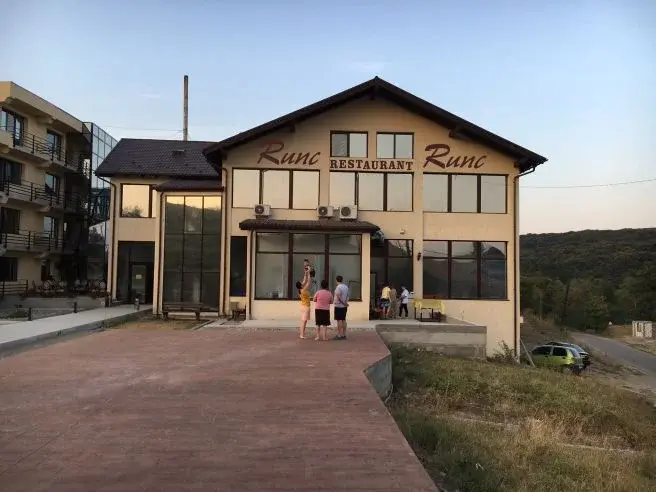 Restaurant nuntă Bacău – Complex Runc